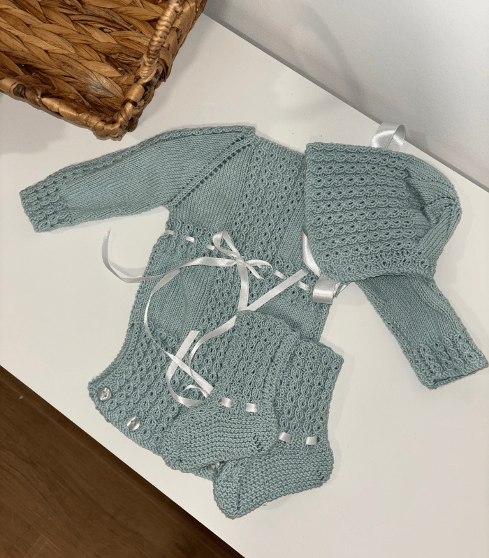 conjunto de punto hecho a mano